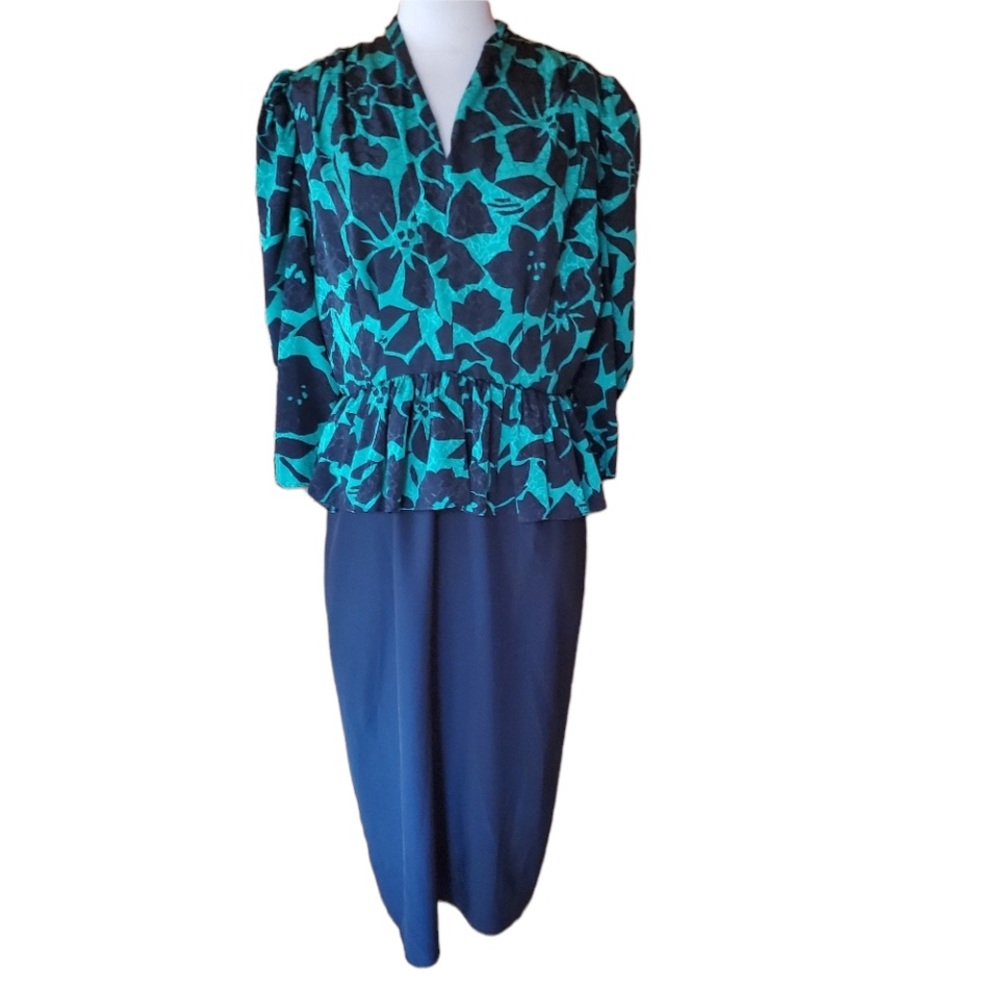 1980s Different‎ Aspects Green & Black Peplum Dress